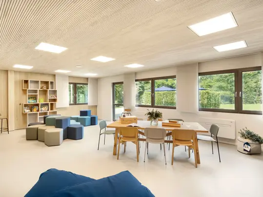 Revêtement de sol acoustique LVT Allura decibel | Forbo Flooring Systems
